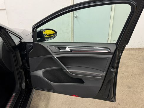 Used 2015 Volkswagen GTI Autobahn w/ Lighting Package (SEL) FWD image 15