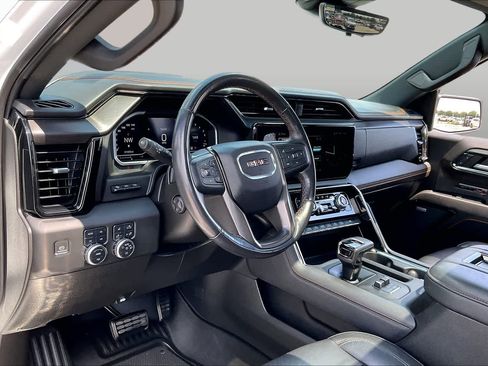 Used 2022 GMC Sierra 1500 AT4 w/ AT4 Premium Package AWD/4WD image 18