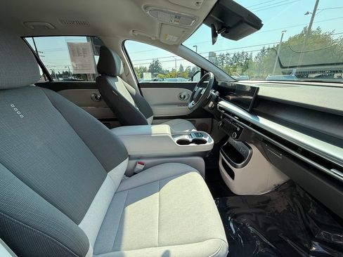 Certified 2026 Hyundai Ioniq 9 SE AWD/4WD image 24