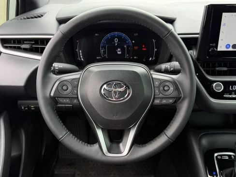 Used 2026 Toyota Corolla SE FWD image 13