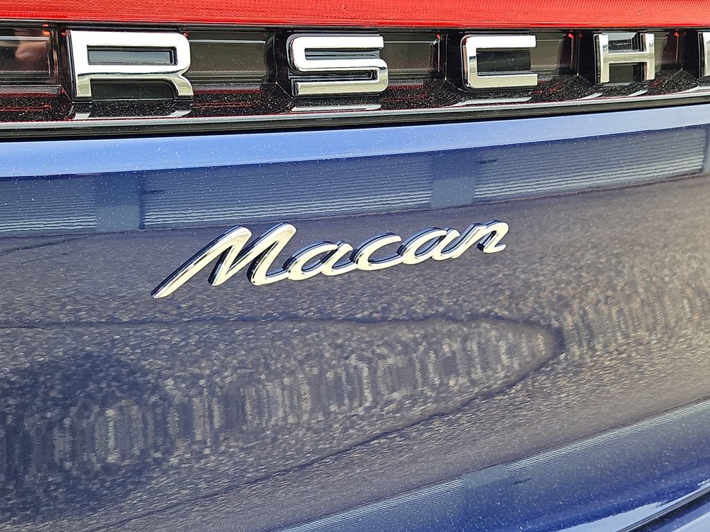 Certified 2026 Porsche Macan AWD/4WD image 10