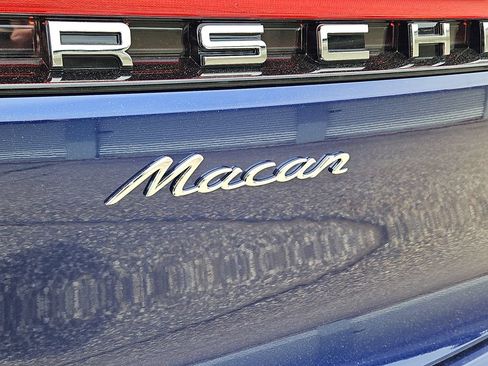 Certified 2026 Porsche Macan AWD/4WD image 10