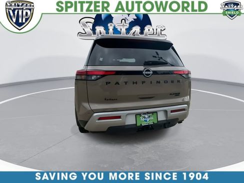 Used 2023 Nissan Pathfinder Platinum AWD/4WD image 8