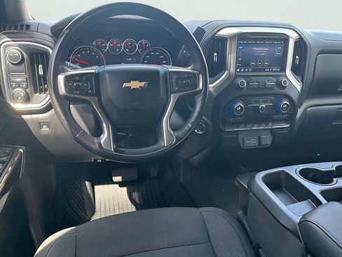 Used 2021 Chevrolet Silverado 1500 LT image 15