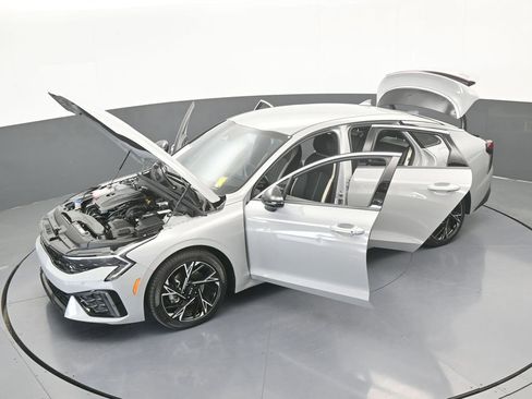 Used 2025 Kia K5 GT-Line image 64