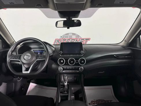 Used 2024 Nissan Sentra SV image 11