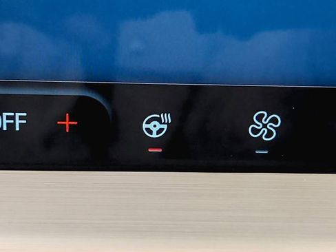 Used 2025 Ford Escape Platinum image 27