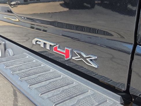 Used 2024 GMC Sierra 2500 AT4X AWD/4WD image 16