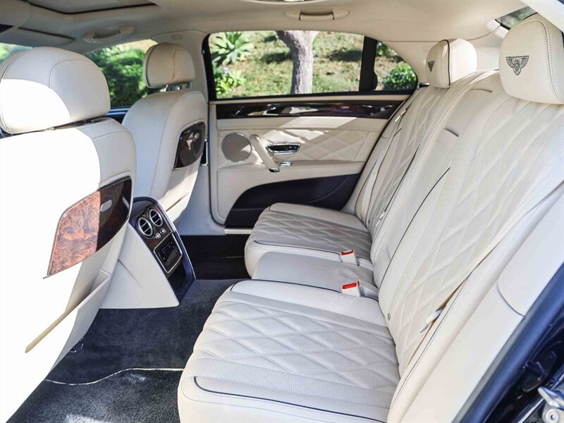 Used 2016 Bentley Flying Spur V8 AWD/4WD image 17