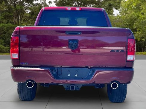 Used 2018 RAM 1500 Express w/ Express Value Package AWD/4WD image 4