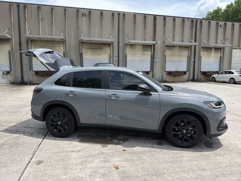 Used 2025 Honda HR-V Sport image 13