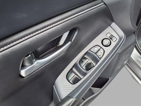 Used 2024 Nissan Sentra SV FWD image 19