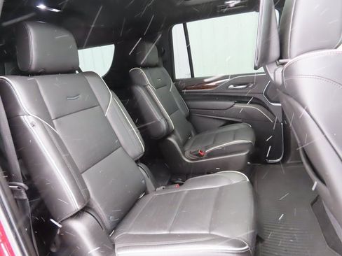 Used 2021 Cadillac Escalade ESV Premium Luxury w/ Driver Assist Tech Package image 33