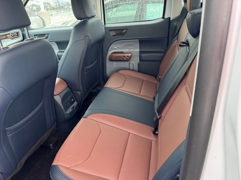 Used 2024 Ford Maverick Lariat image 9