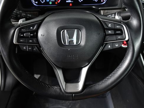 Used 2022 Honda Accord Touring image 10