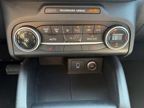 Used 2020 Ford Escape SE FWD image 31