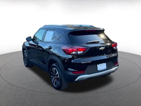 Used 2025 Chevrolet TrailBlazer LT image 11