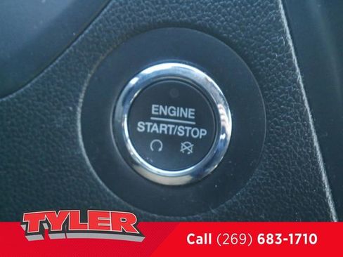 Used 2019 Ford Explorer XLT w/ Class III Trailer Tow Package image 32