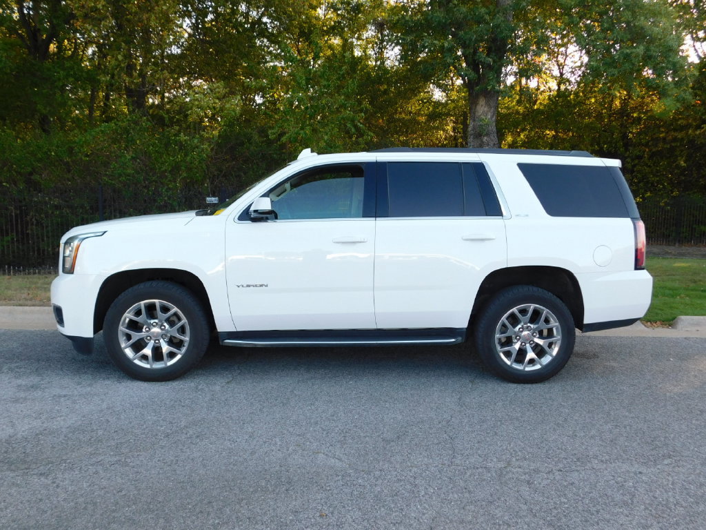 Used 2017 GMC Yukon SLE w/ SLE Value Package AWD/4WD image 2
