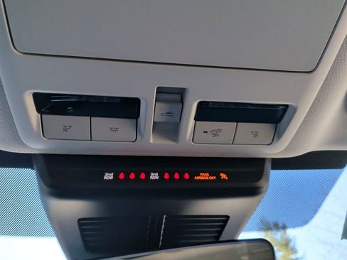 Certified 2025 MAZDA CX-90 3.3 Turbo w/ Preferred Package image 25