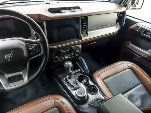 Used 2022 Ford Bronco Outer Banks image 13