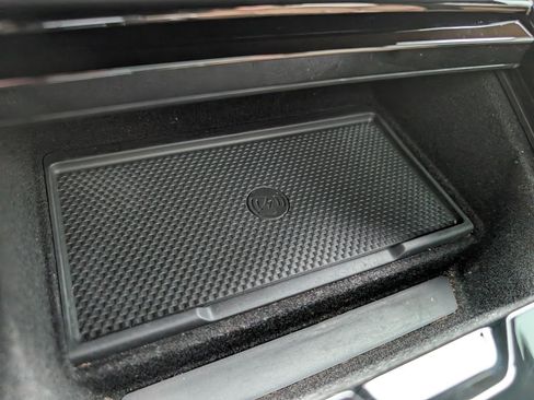 Used 2024 Land Rover Range Rover Sport SE image 16