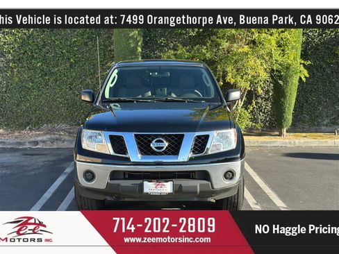 Used 2010 Nissan Frontier SE w/ SE Value Truck Pkg AWD/4WD image 4