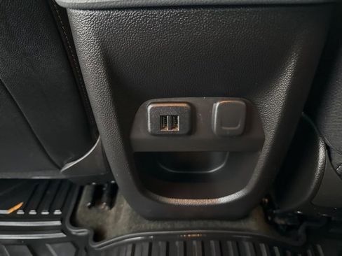 Used 2015 Chevrolet Colorado Z71 image 30