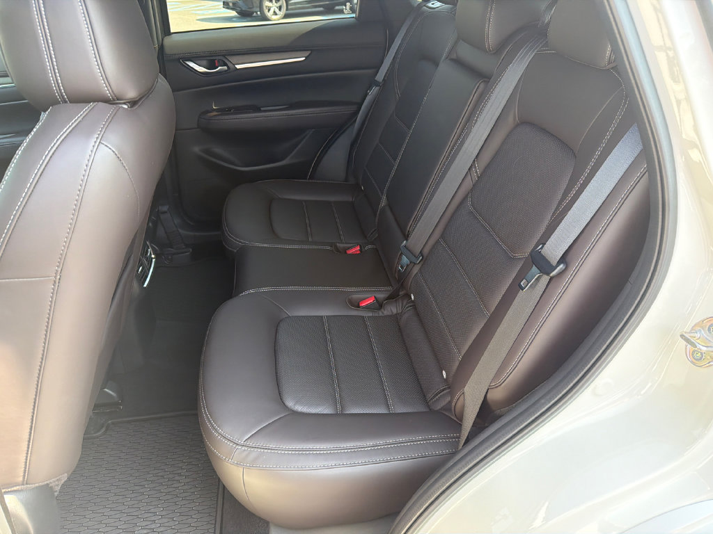 Used 2025 MAZDA CX-5 Signature AWD/4WD image 23