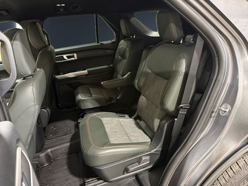 Used 2022 Ford Explorer Timberline image 13