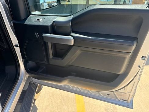 Used 2016 Ford F150 XLT w/ Equipment Group 302A Luxury RWD image 10