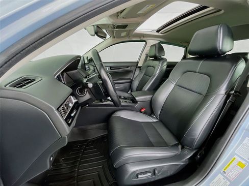 Used 2023 Honda Civic Touring image 27