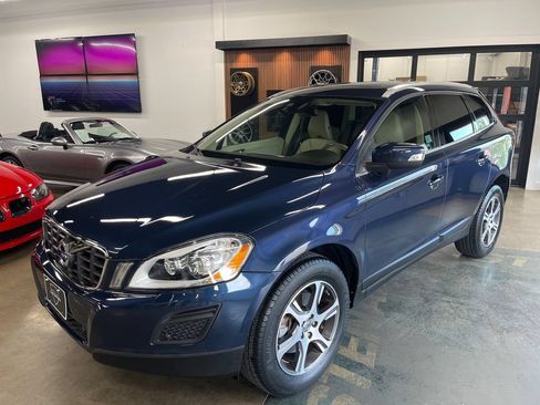 Used 2013 Volvo XC60 T6 Premier Plus AWD/4WD image 4