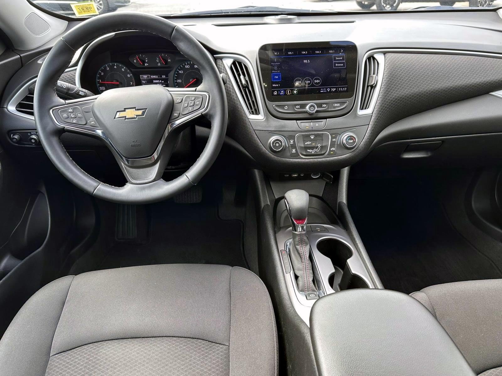 Used 2024 Chevrolet Malibu RS FWD image 14