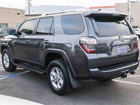Used 2018 Toyota 4Runner SR5 image 4