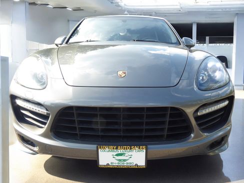 Used 2014 Porsche Cayenne GTS image 4