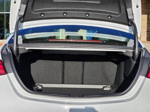 New 2025 Mercedes-Benz C 300 4MATIC Sedan image 12