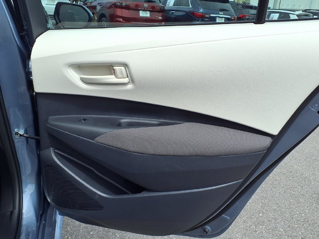 Used 2026 Toyota Corolla LE FWD image 14