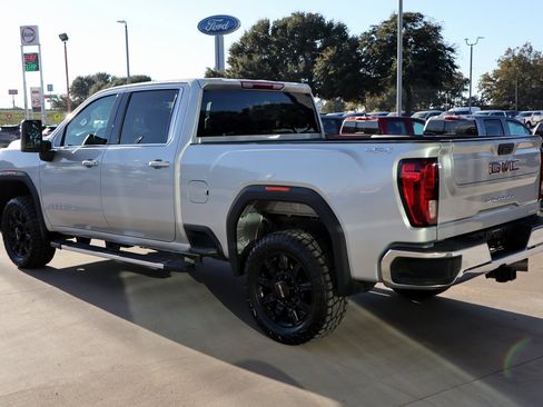 Used 2023 GMC Sierra 2500 SLE image 12