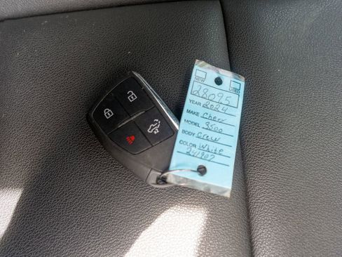 Used 2024 Chevrolet Silverado 3500 W/T image 27