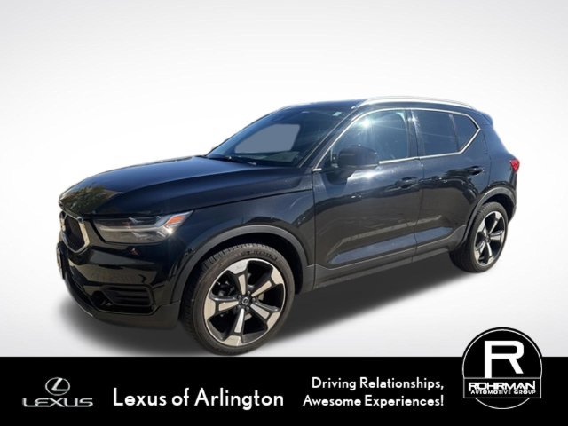 Used 2020 Volvo XC40 T5 Momentum w/ Protection Package Premier AWD/4WD image 1