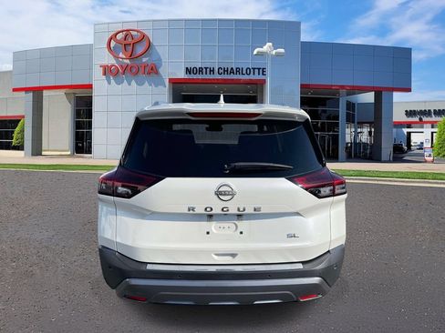 Used 2022 Nissan Rogue SL w/ SL Premium Package FWD image 9