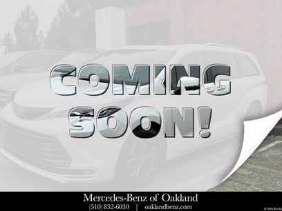 Used 2025 Toyota Sienna Platinum
