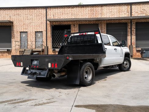 Used 2019 GMC Sierra 3500 4x4 Crew Cab w/ Sierra Convenience Package image 2