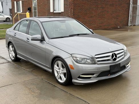 Used 2011 Mercedes-Benz C 300 C 300 image 3