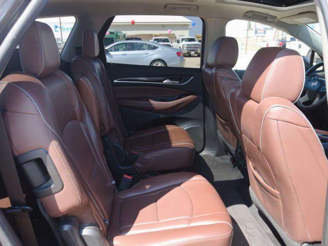 Used 2018 Buick Enclave Avenir w/ Avenir Technology Package AWD/4WD image 36