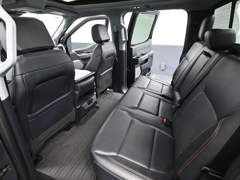 Used 2024 Ford F250 Lariat w/ Black Appearance Package image 38