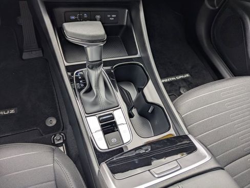 Used 2025 Hyundai Santa Cruz SE image 26