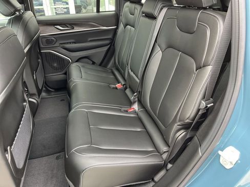 New 2026 Jeep Grand Cherokee Limited image 19