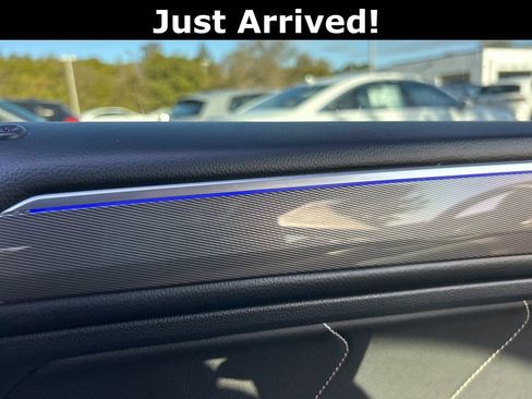 Used 2024 Volkswagen Tiguan SE R-Line image 30